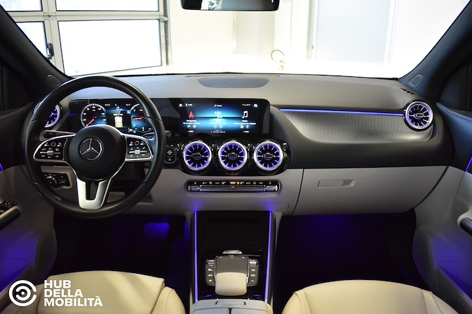 MERCEDES-BENZ GLA 180 d Automatic Sport Plus